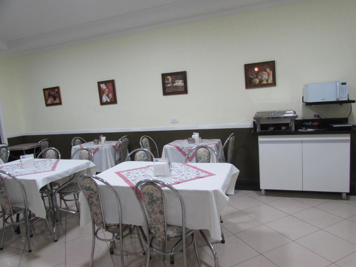 Hotel Monteneve a 2 minutos do Bom Retiro, a 8 minutos da 25 de Março e ao lado do Comando Geral da Guarda Metropolitana Hotel 2*
